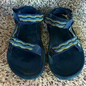 Boys Tevas Size 12 Sandals